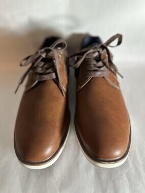 NWOB Vance Co. Fritz Men's Shoe Brown Faux Leather W/Blue Textile Accents 8.5